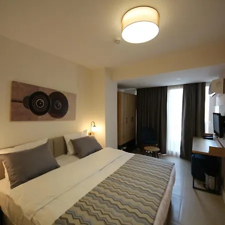 Spilos Guemuelduer فندق إزمير