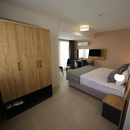 Otel Spılos Gümüldür
