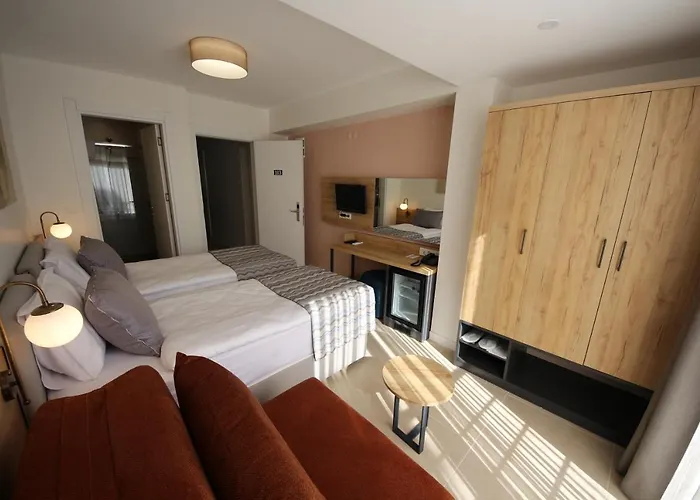 Hotel Spilos Guemuelduer *