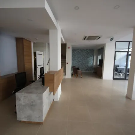 Spılos Gümüldür Otel *