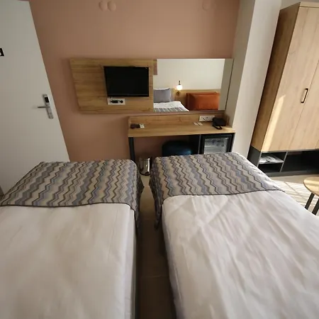 Spılos Gümüldür Otel *