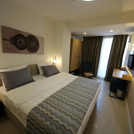 Spılos Gümüldür Otel *