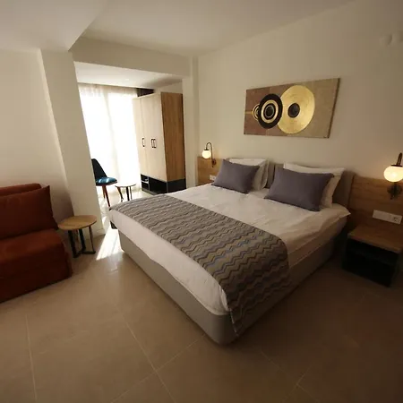 Spılos Gümüldür Otel *