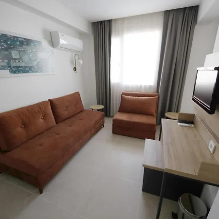 Spılos Gümüldür Otel *